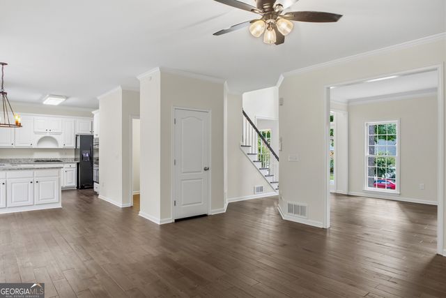 180 Shyrewood Drive, Lawrenceville, GA 30043