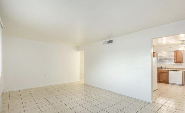 6242 N 12th Place Apt 4, Phoenix, AZ 85014