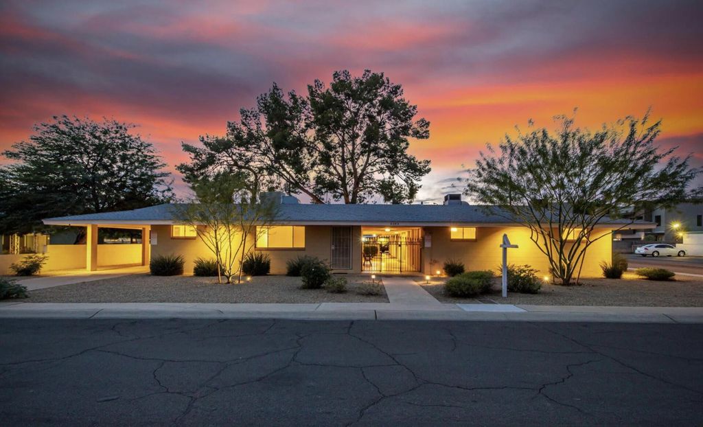 6242 N 12th Place Apt 4, Phoenix, AZ 85014