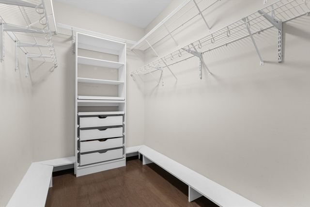 441 Essex St 202, Swampscott, MA 01907