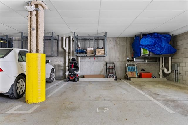 441 Essex St 202, Swampscott, MA 01907