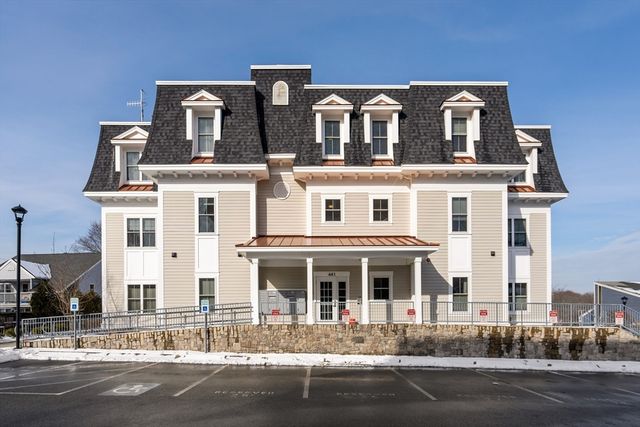 441 Essex St 202, Swampscott, MA 01907