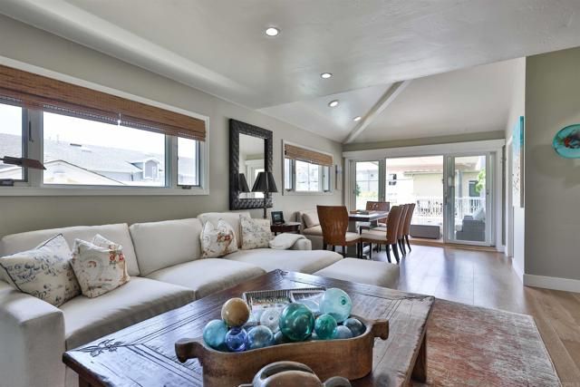 810 D Avenue, Coronado, CA 92118