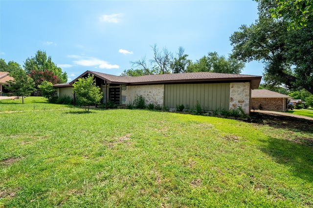 6455 El Toro Court, Fort Worth, TX 76133