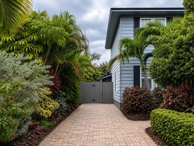 4535 9TH AVENUE N, St Petersburg, FL 33713