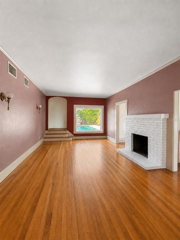 4535 9TH AVENUE N, St Petersburg, FL 33713