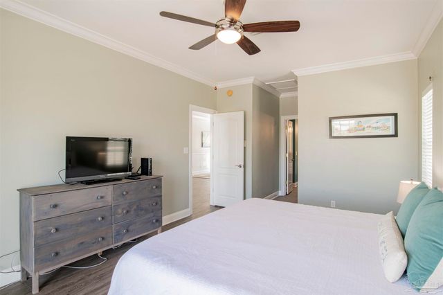 1006 Via Deluna Dr, Pensacola Beach, FL 32561