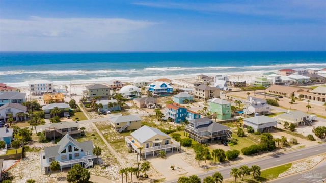 1006 Via Deluna Dr, Pensacola Beach, FL 32561
