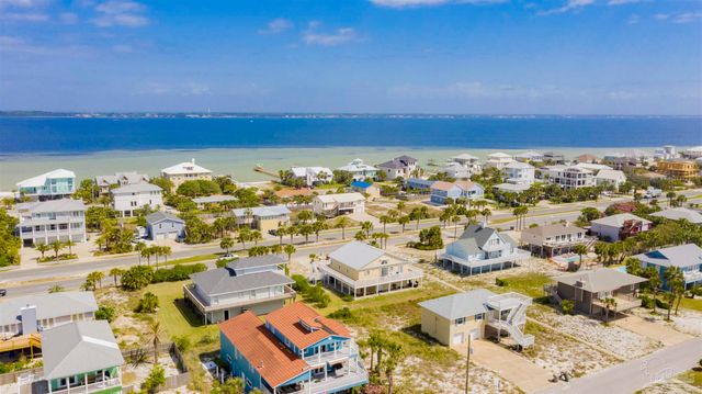 1006 Via Deluna Dr, Pensacola Beach, FL 32561