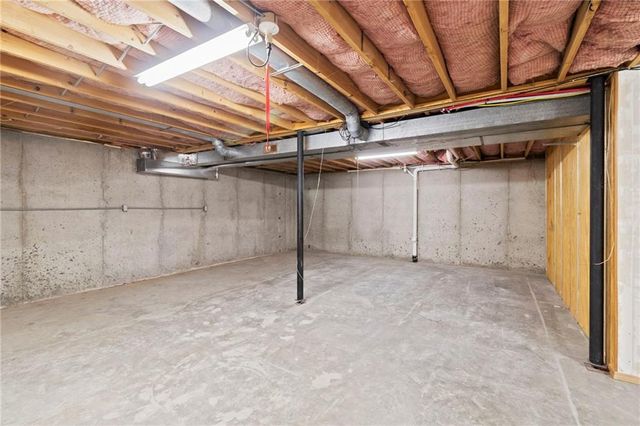 700 Harr Grove Road, Peculiar, MO 64078