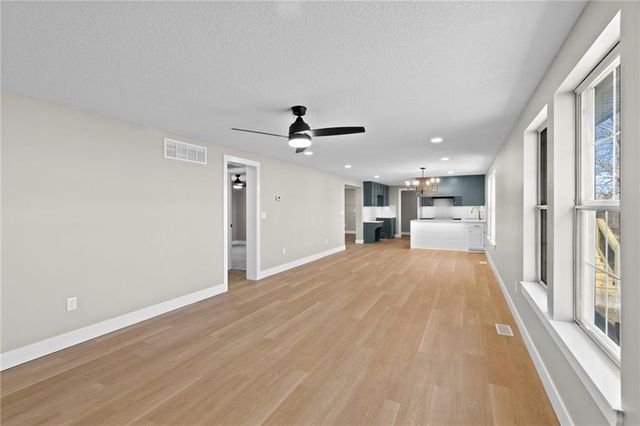 700 Harr Grove Road, Peculiar, MO 64078