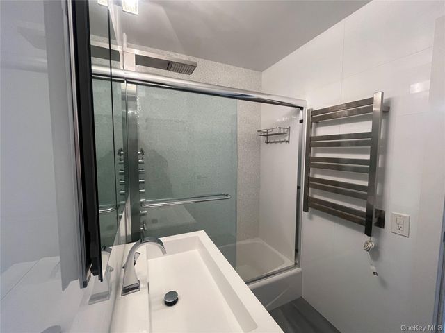 666 Pelham Road 3A, New Rochelle, NY 10805