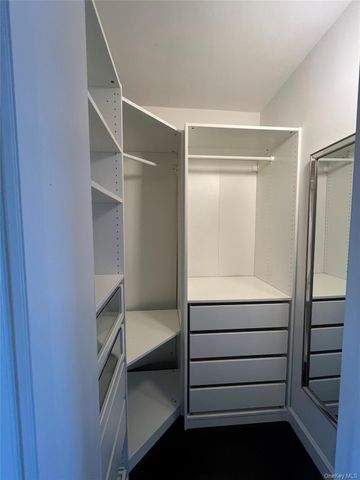 666 Pelham Road 3A, New Rochelle, NY 10805