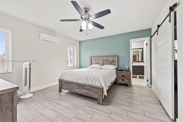 9480 NW 26th St, Sunrise, FL 33322