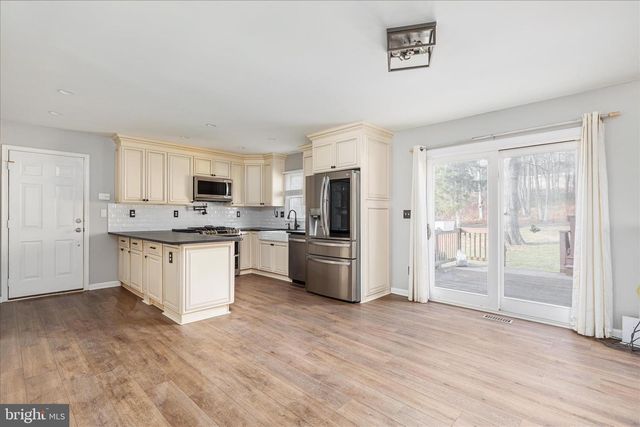 220 OATES RD, Star Tannery, VA 22654