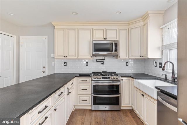 220 OATES RD, Star Tannery, VA 22654