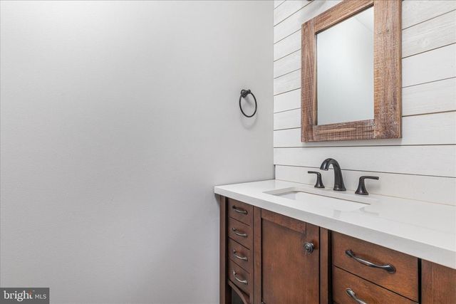 220 OATES RD, Star Tannery, VA 22654