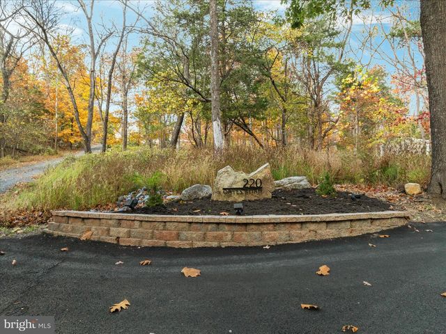 220 OATES RD, Star Tannery, VA 22654