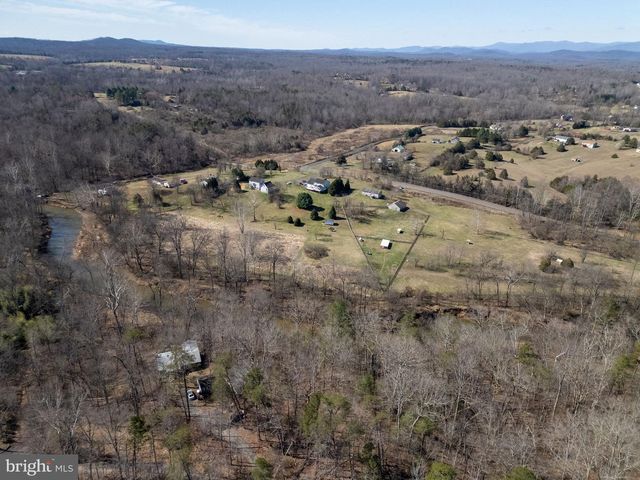 7541 EGGBORNSVILLE RD, Rixeyville, VA 22737