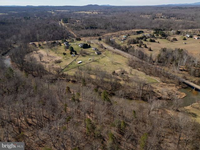 7541 EGGBORNSVILLE RD, Rixeyville, VA 22737