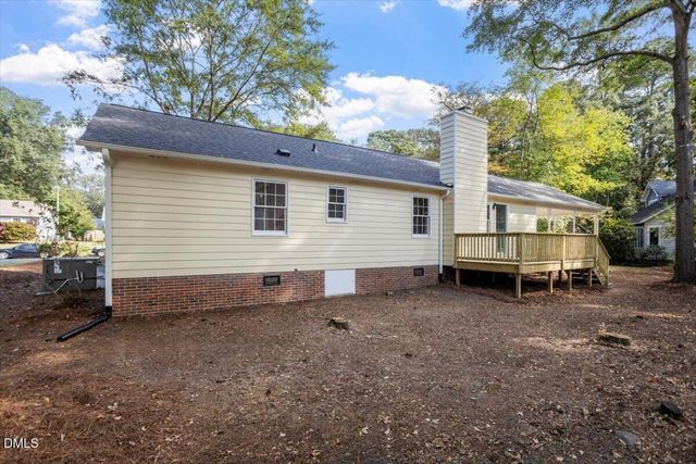 200 Longneedle Court, Raleigh, NC 27603