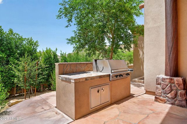 1611 E DESERT WILLOW Drive, Phoenix, AZ 85048