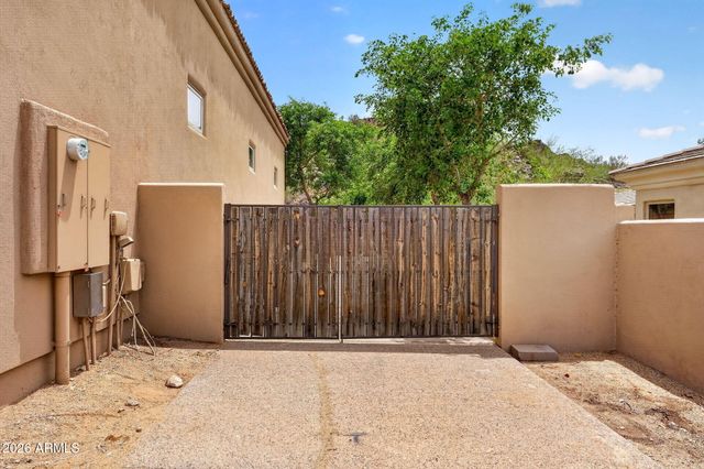 1611 E DESERT WILLOW Drive, Phoenix, AZ 85048