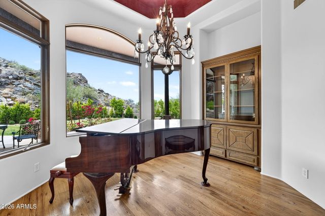 1611 E DESERT WILLOW Drive, Phoenix, AZ 85048