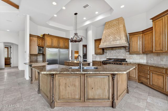 1611 E DESERT WILLOW Drive, Phoenix, AZ 85048