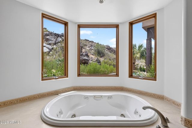 1611 E DESERT WILLOW Drive, Phoenix, AZ 85048
