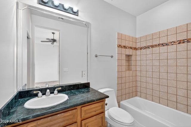 1611 E DESERT WILLOW Drive, Phoenix, AZ 85048