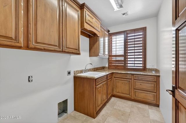1611 E DESERT WILLOW Drive, Phoenix, AZ 85048