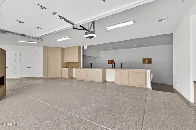 1611 E DESERT WILLOW Drive, Phoenix, AZ 85048