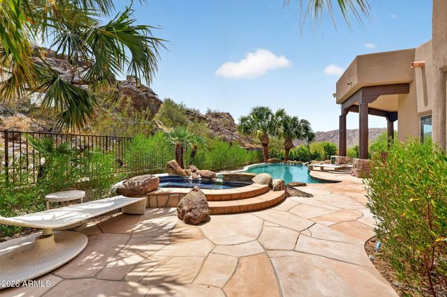 1611 E DESERT WILLOW Drive, Phoenix, AZ 85048