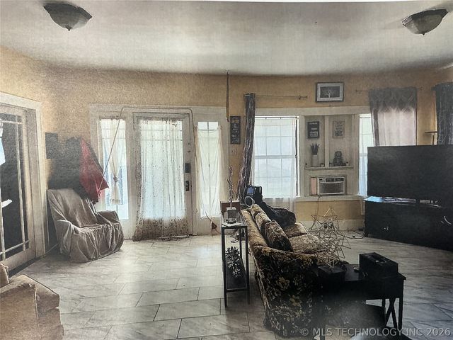 1302 N 7th Avenue, Durant, OK 74701