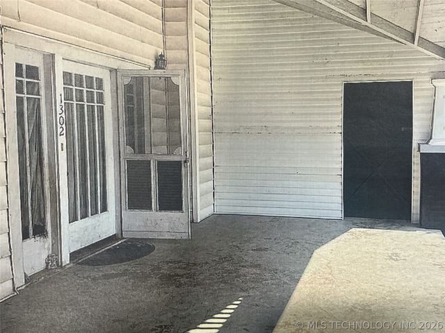 1302 N 7th Avenue, Durant, OK 74701