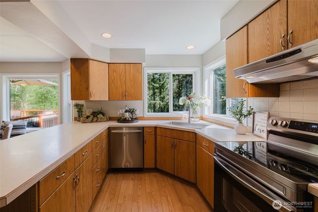 3414 NW Wild Ridge Lane, Bremerton, WA 98312