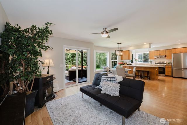 3414 NW Wild Ridge Lane, Bremerton, WA 98312