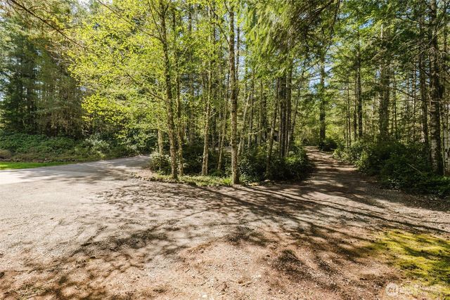 3414 NW Wild Ridge Lane, Bremerton, WA 98312
