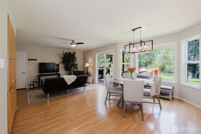3414 NW Wild Ridge Lane, Bremerton, WA 98312