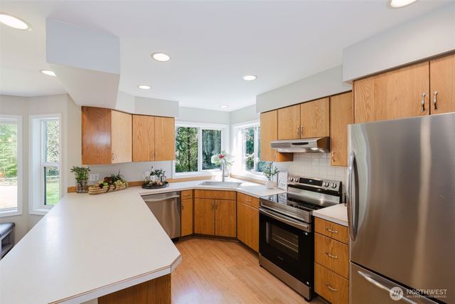 3414 NW Wild Ridge Lane, Bremerton, WA 98312