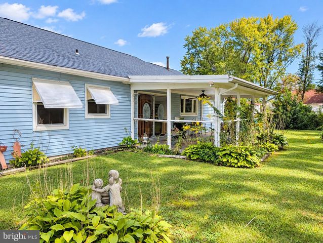 38 GAYLORD CIR, Willingborough, NJ 08046
