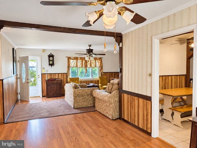38 GAYLORD CIR, Willingborough, NJ 08046