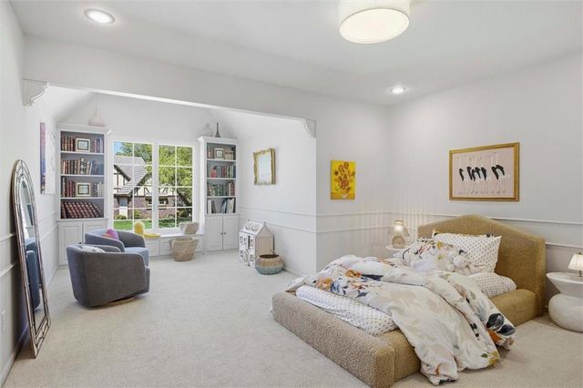 4245 W 124th Terrace, Leawood, KS 66209
