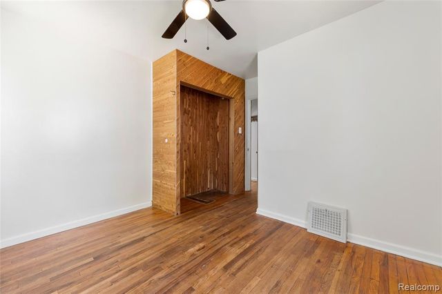 15450 Lola Drive, Redford, MI 48239