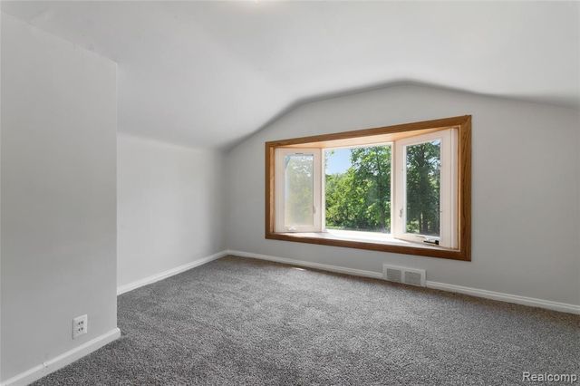 15450 Lola Drive, Redford, MI 48239