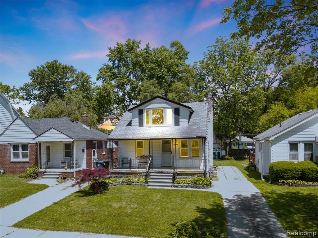15450 Lola Drive, Redford, MI 48239