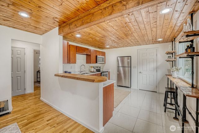 234 SW 208th Street, Normandy Park, WA 98166