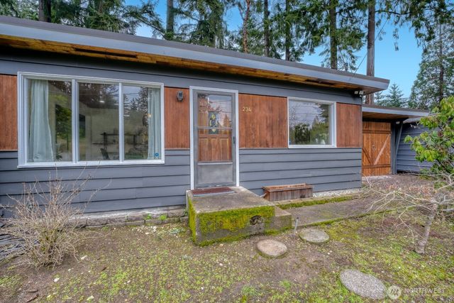 234 SW 208th Street, Normandy Park, WA 98166