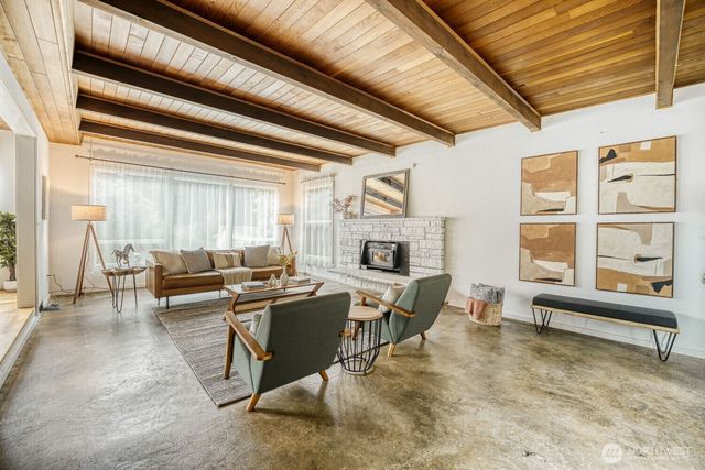 234 SW 208th Street, Normandy Park, WA 98166